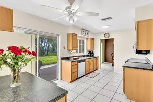 9603 NW 73rd St, Tamarac, FL 33321 - Photo 20