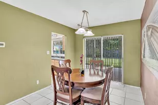 9603 NW 73rd St, Tamarac, FL 33321 - Photo 12
