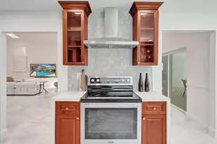 2401 NW 39th St, Boca Raton, FL 33431 - Photo 22