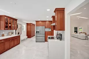 2401 NW 39th St, Boca Raton, FL 33431 - Photo 24