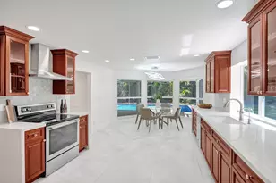 2401 NW 39th St, Boca Raton, FL 33431 - Photo 20