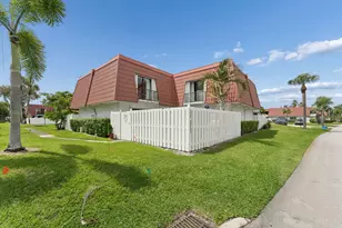 1425 Oxford Ln, Boynton Beach, FL 33426 - Photo 14