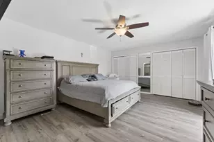 1425 Oxford Ln, Boynton Beach, FL 33426 - Photo 4