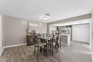 1425 Oxford Ln, Boynton Beach, FL 33426 - Photo 8