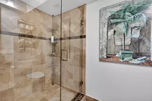 368 Brackenwood Cir, Palm Beach Gardens, FL 33418 - Photo 20