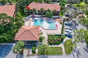 368 Brackenwood Cir, Palm Beach Gardens, FL 33418 - Photo 2
