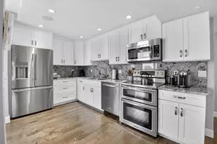 7802 Lakeside Blvd, Boca Raton, FL 33434 - Photo 14