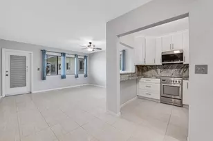 2004 Lake Osborne Dr, Lake Worth Beach, FL 33461 - Photo 10