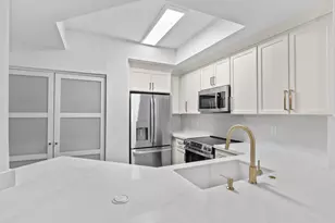 720 S Sapodilla Ave, West Palm Beach, FL 33401 - Photo 6