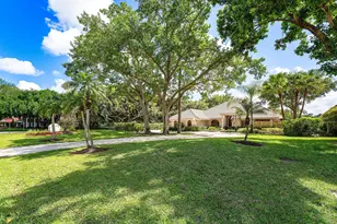 6 Tarrington Cir, Palm Beach Gardens, FL 33418 - Photo 4