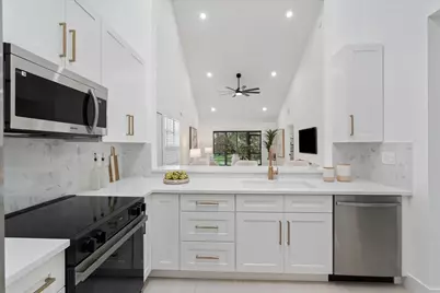 441 Ashwood Place, Boca Raton, FL 33431 - Photo 2