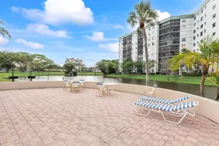 2236 N Cypress Bend Dr, Pompano Beach, FL 33069 - Photo 38