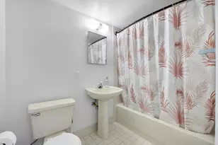 2236 N Cypress Bend Dr, Pompano Beach, FL 33069 - Photo 18