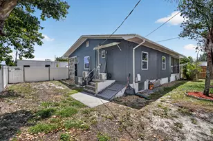 7945 SE Fairchild Wy, Hobe Sound, FL 33455 - Photo 12