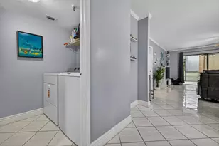 2200 S Cypress Bend Dr, Pompano Beach, FL 33069 - Photo 10