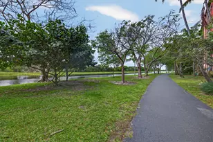 2200 S Cypress Bend Dr, Pompano Beach, FL 33069 - Photo 28