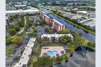 2200 S Cypress Bend Drive #101, Pompano Beach, FL 33069 - Photo 34