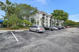 711 N Pine Island Rd, Plantation, FL 33324 - Photo 2
