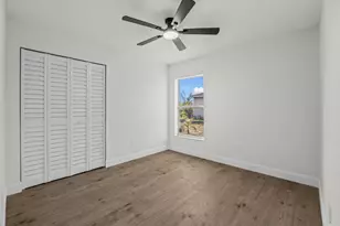 945 SE Forrest Park Dr, Stuart, FL 34994 - Photo 14