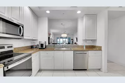 1 Harbour Isle Drive E #Ph2, Hutchinson Island, FL 34949 - Photo 4