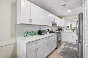 5850 Sugar Palm Ct, Delray Beach, FL 33484 - Photo 4