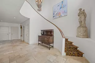 23 Sloans Curve Dr, Palm Beach, FL 33480 - Photo 12