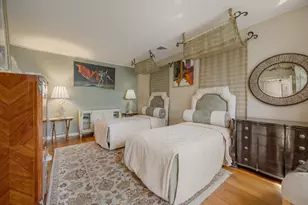 23 Sloans Curve Dr, Palm Beach, FL 33480 - Photo 20