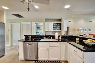 7 Marlwood Ln, Palm Beach Gardens, FL 33418 - Photo 18