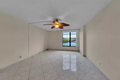 7 Royal Palm Way, Boca Raton, FL 33432 - Photo 22