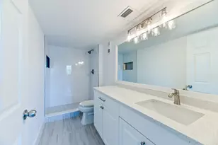 2226 N Cypress Bend Dr, Pompano Beach, FL 33069 - Photo 8