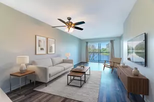 2226 N Cypress Bend Dr, Pompano Beach, FL 33069 - Photo 4
