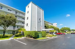 2226 N Cypress Bend Dr, Pompano Beach, FL 33069 - Photo 22