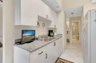 7472 La Paz Blvd, Boca Raton, FL 33433 - Photo 10
