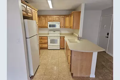 2050 Oleander Boulevard #10-108, Fort Pierce, FL 34950 - Photo 4