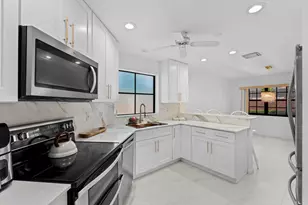 111 Weybridge Cir, Royal Palm Beach, FL 33411 - Photo 18