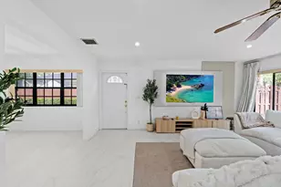 111 Weybridge Cir, Royal Palm Beach, FL 33411 - Photo 24