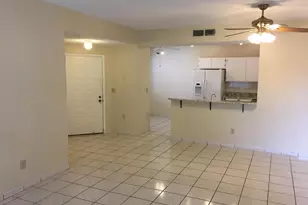 12060 NW 11th St, Pembroke Pines, FL 33026 - Photo 2
