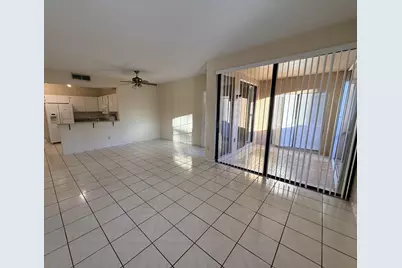 12060 NW 11th Street #12060, Pembroke Pines, FL 33026 - Photo 4