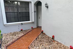 12060 NW 11th St, Pembroke Pines, FL 33026 - Photo 18