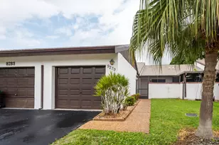 9279 Wedgewood Dr, Tamarac, FL 33321 - Photo 2