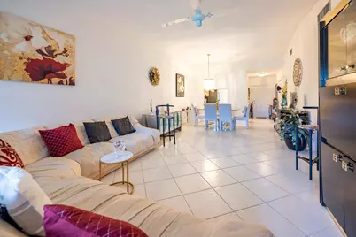 9279 Wedgewood Drive #B20, Tamarac, FL 33321 - Photo 6