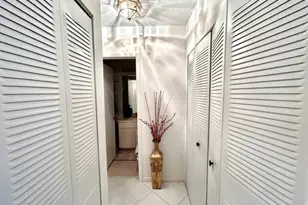 9279 Wedgewood Dr, Tamarac, FL 33321 - Photo 8