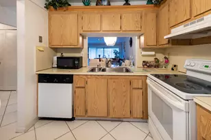 9279 Wedgewood Dr, Tamarac, FL 33321 - Photo 16