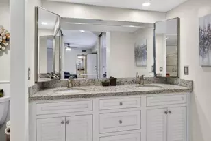 1700 Embassy Dr, West Palm Beach, FL 33401 - Photo 10