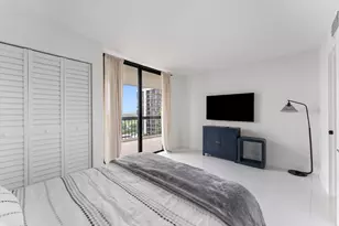 2425 Presidential Way, West Palm Beach, FL 33401 - Photo 16
