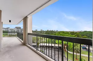 2425 Presidential Way, West Palm Beach, FL 33401 - Photo 22