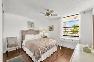 3716 Whitehall Dr, West Palm Beach, FL 33401 - Photo 8