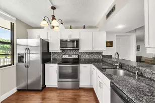 3716 Whitehall Dr, West Palm Beach, FL 33401 - Photo 2