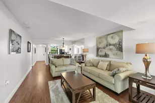 3716 Whitehall Dr, West Palm Beach, FL 33401 - Photo 4