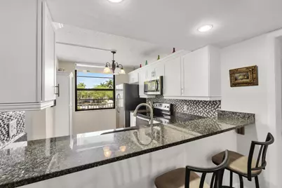 3716 Whitehall Drive #202, West Palm Beach, FL 33401 - Photo 12